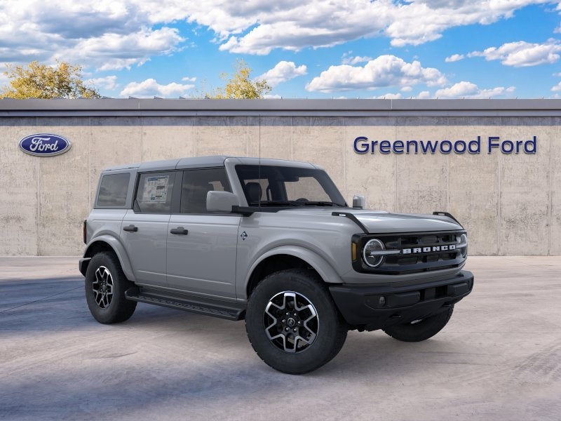 2026 Ford Bronco Outer Banks in Avalanche Gray — front three-quarter view