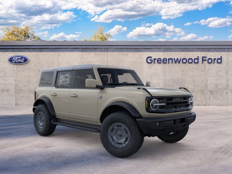 2025 Ford Bronco Outer Banks in Desert Sand — front three-quarter view